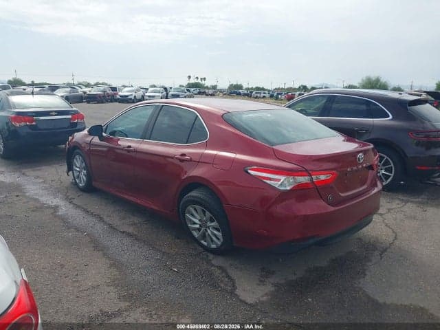 2018 TOYOTA CAMRY LE 3