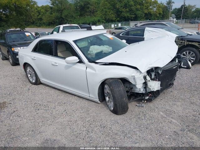 2019 CHRYSLER 300 TOURING 1
