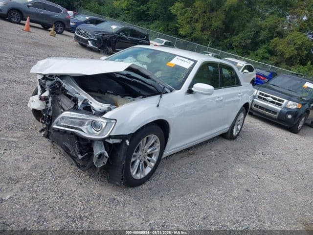 2019 CHRYSLER 300 TOURING 2