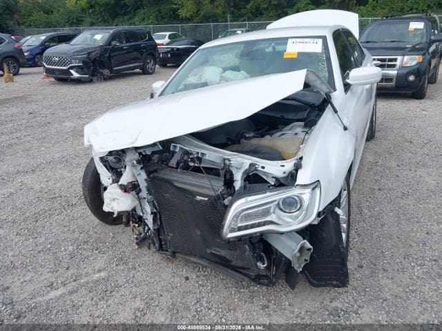 2019 CHRYSLER 300 TOURING 6