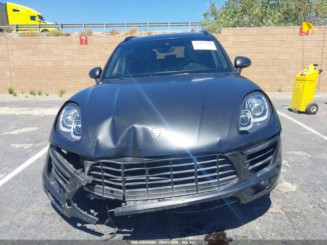 2018 PORSCHE MACAN S 12