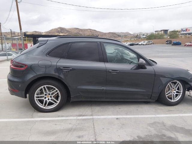 2018 PORSCHE MACAN S 13