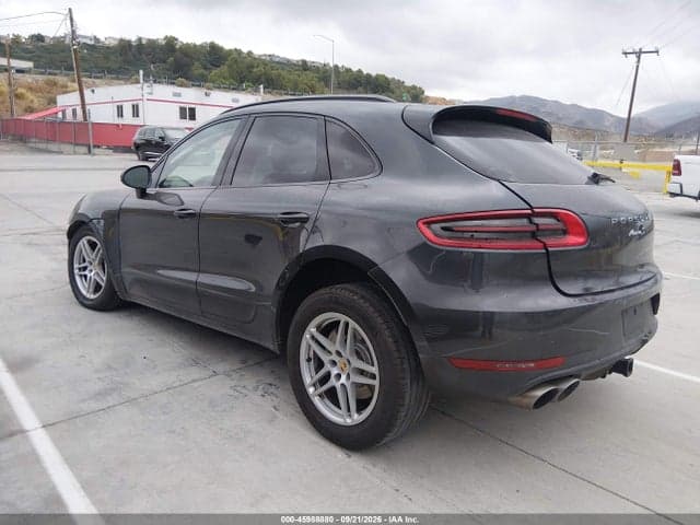 2018 PORSCHE MACAN S 3