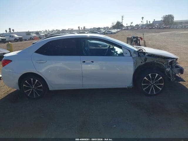 2019 TOYOTA COROLLA SE 14