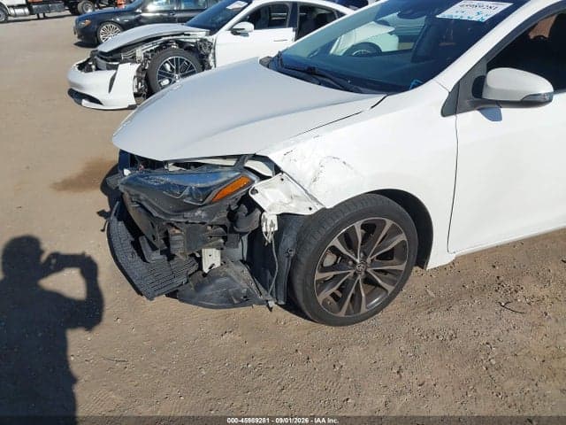 2019 TOYOTA COROLLA SE 19