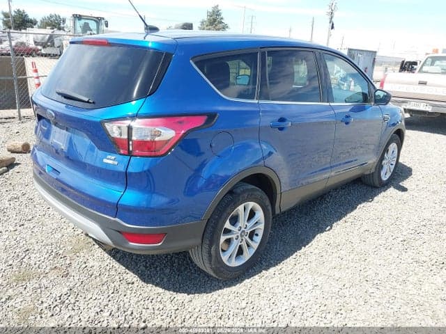 2017 FORD ESCAPE SE 4
