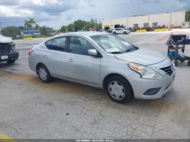 2019 NISSAN VERSA 1.6 SV 1
