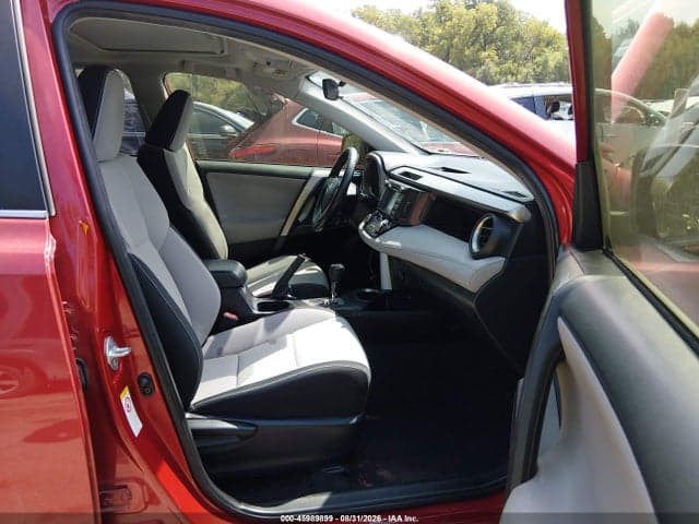 2017 TOYOTA RAV4 XLE 5