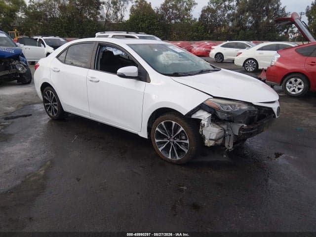 2018 TOYOTA COROLLA SE 1