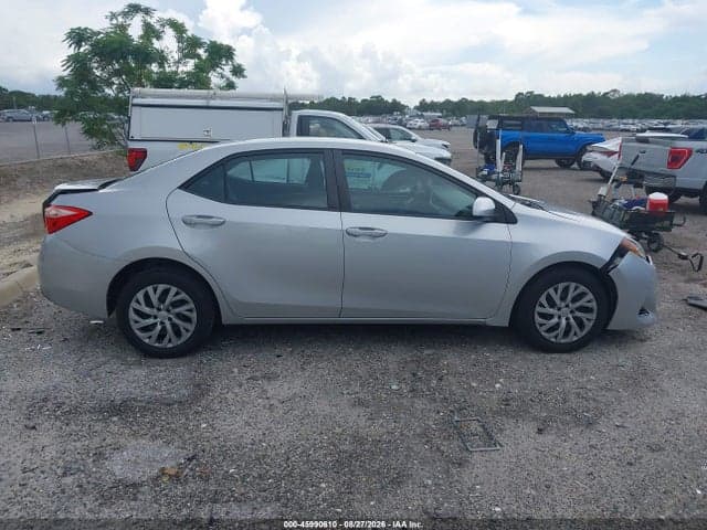 2017 TOYOTA COROLLA LE 13
