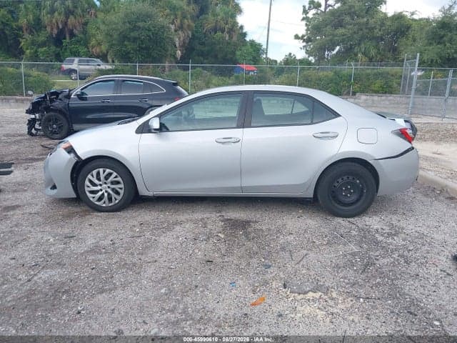 2017 TOYOTA COROLLA LE 14