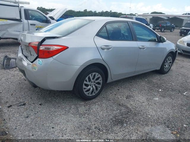 2017 TOYOTA COROLLA LE 4