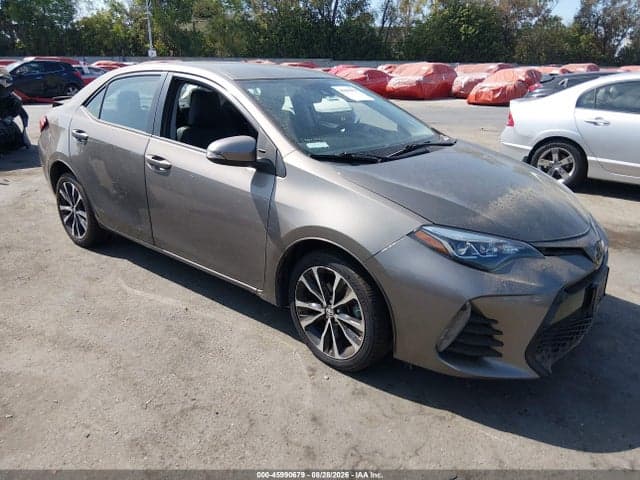 2017 TOYOTA COROLLA SE 1