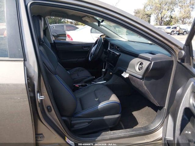 2017 TOYOTA COROLLA SE 5