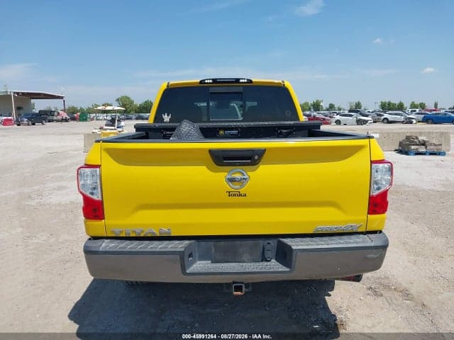 2017 NISSAN TITAN PRO-4X 16