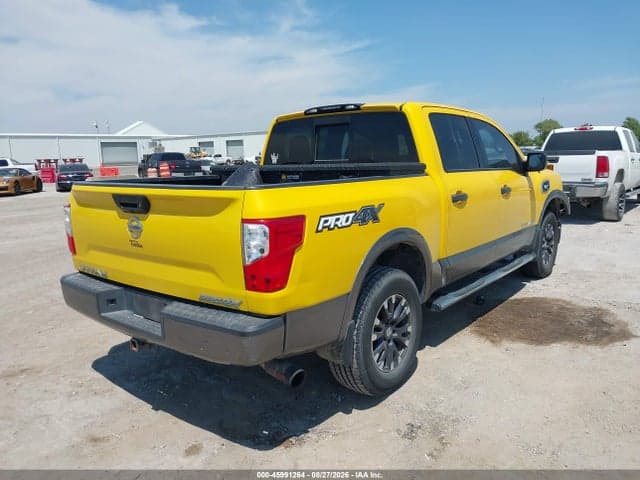 2017 NISSAN TITAN PRO-4X 4