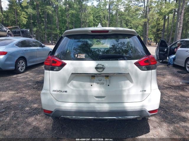 2017 NISSAN ROGUE S 16