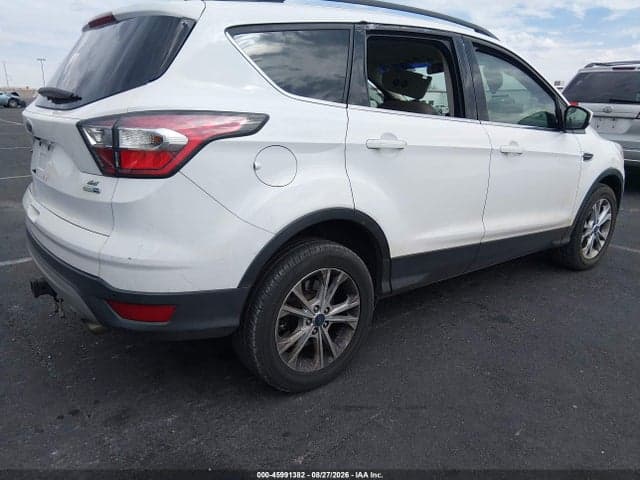 2017 FORD ESCAPE SE 4