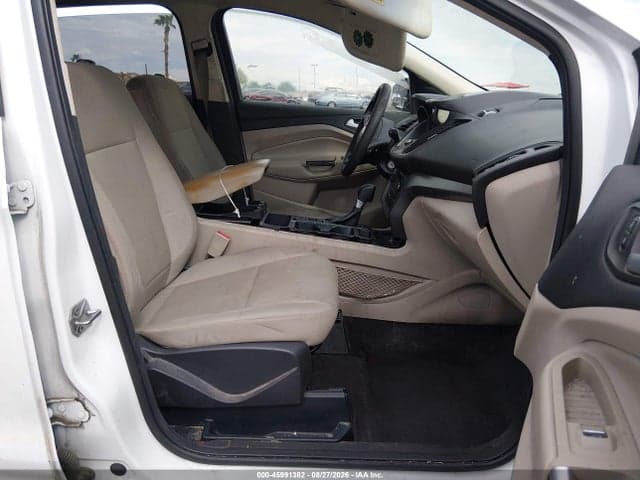 2017 FORD ESCAPE SE 5