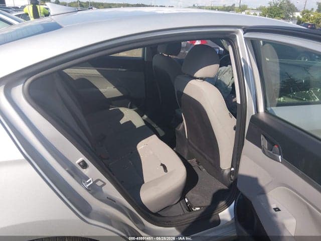2019 HYUNDAI ELANTRA VALUE EDITION 8