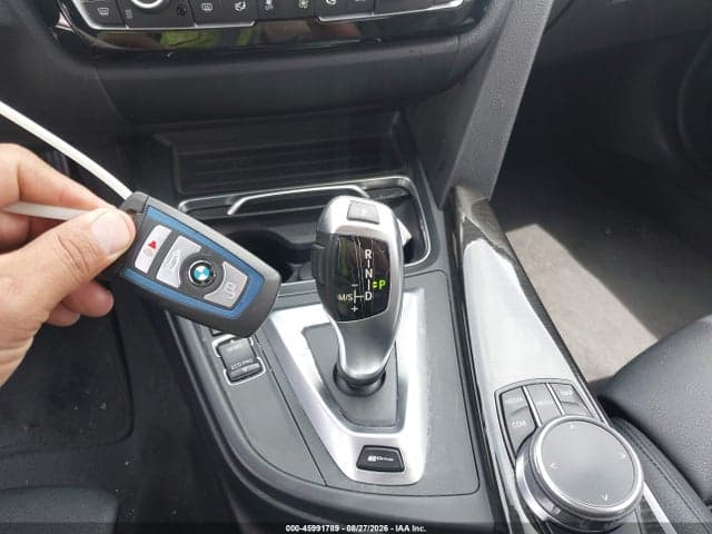 2018 BMW 330E IPERFORMANCE 11