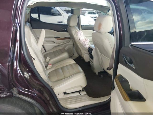 2017 GMC ACADIA DENALI 8