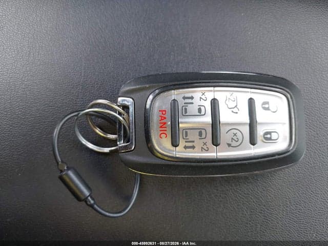 2026 CHRYSLER PACIFICA SELECT 11