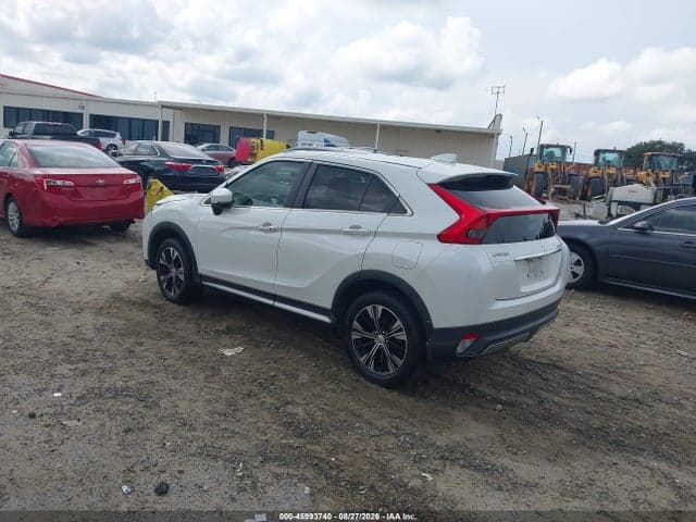2019 MITSUBISHI ECLIPSE CROSS SE 3