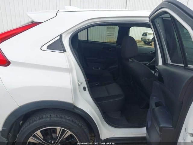 2019 MITSUBISHI ECLIPSE CROSS SE 8