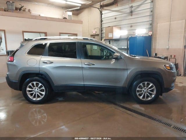 2019 JEEP CHEROKEE LATITUDE 4X4 18