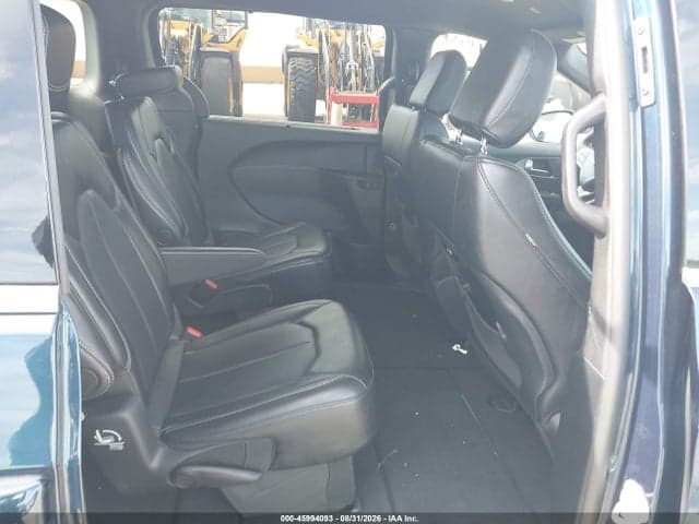 2025 CHRYSLER PACIFICA SELECT 8