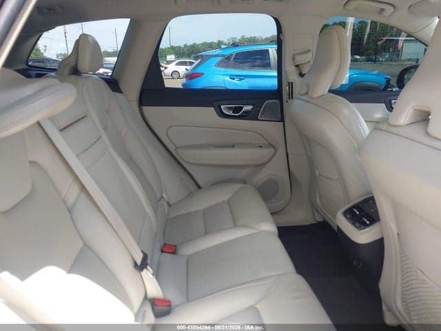 2019 VOLVO XC60 T6 INSCRIPTION 8