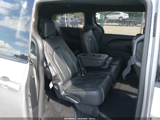 2019 CHRYSLER PACIFICA TOURING L PLUS 8