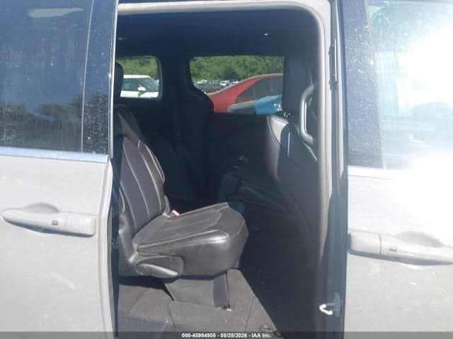 2025 CHRYSLER PACIFICA SELECT 8