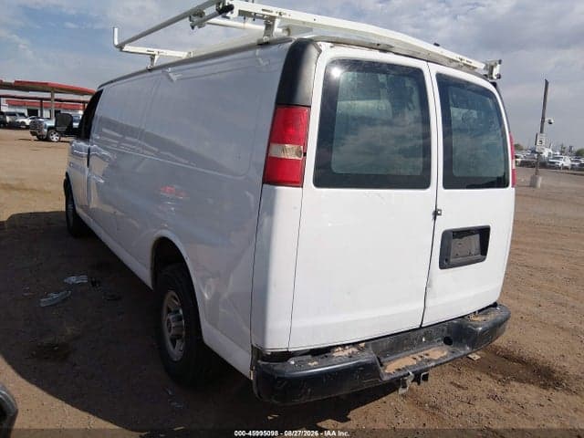 2017 GMC SAVANA 2500 WORK VAN 3