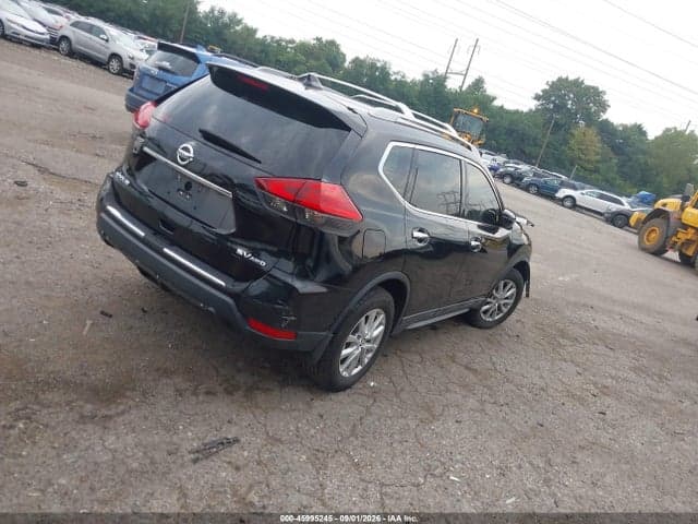 2017 NISSAN ROGUE SV 4