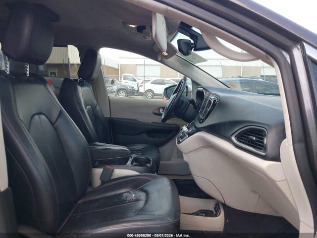 2018 CHRYSLER PACIFICA TOURING L 5