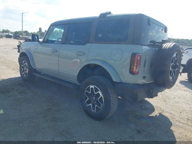 2022 FORD BRONCO OUTER BANKS 3
