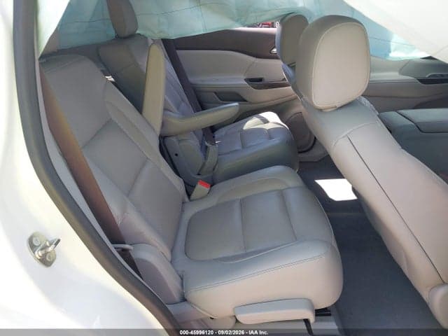 2017 GMC ACADIA SLT-1 8