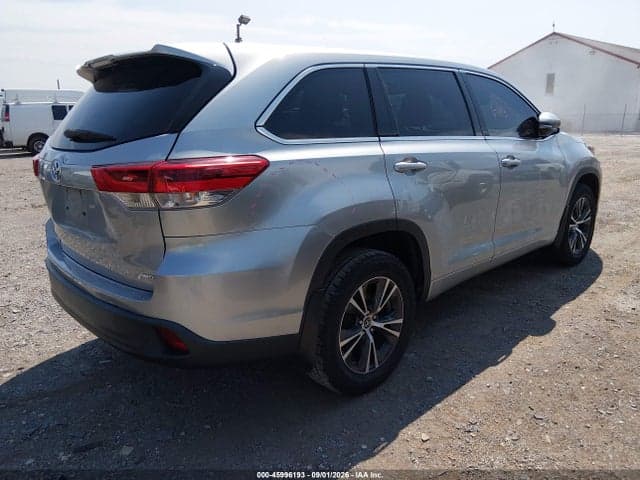 2018 TOYOTA HIGHLANDER LE 4