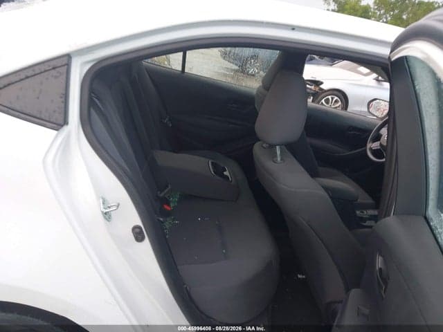 2024 TOYOTA COROLLA LE 8