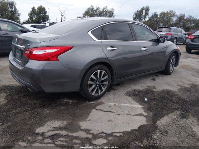 2017 NISSAN ALTIMA 2.5 SV 4