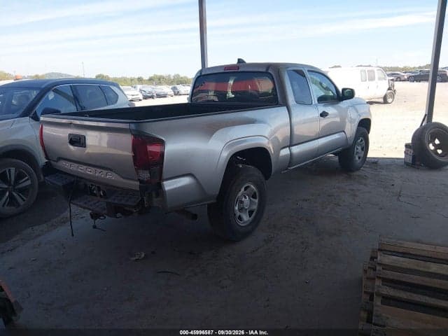 2022 TOYOTA TACOMA SR 4