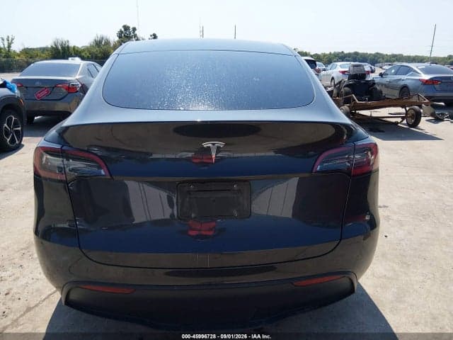2024 TESLA MODEL Y 14