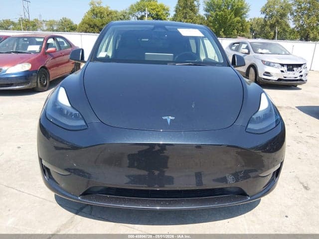 2024 TESLA MODEL Y 5