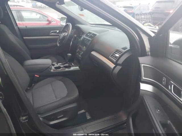 2019 FORD EXPLORER XLT 5