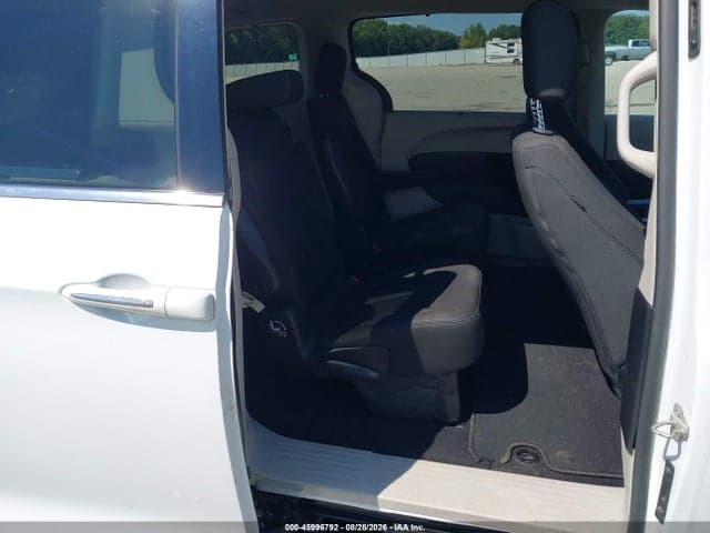 2018 CHRYSLER PACIFICA TOURING PLUS 8
