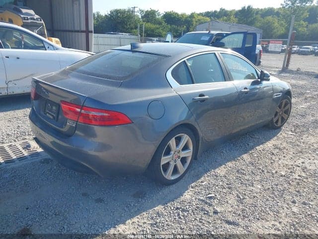 2017 JAGUAR XE 20D PRESTIGE 4