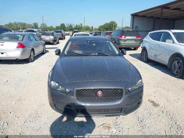 2017 JAGUAR XE 20D PRESTIGE 6