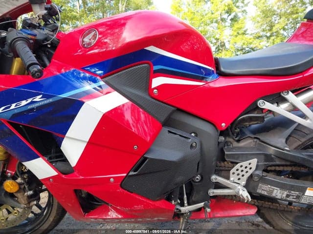 2024 HONDA CBR600 RA 9